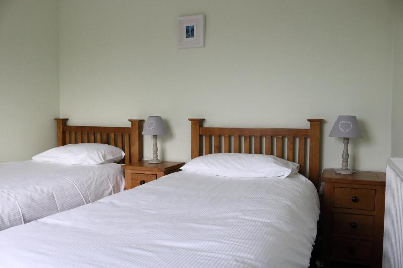 Llinos 4 Bedroom Bungalow  image 3