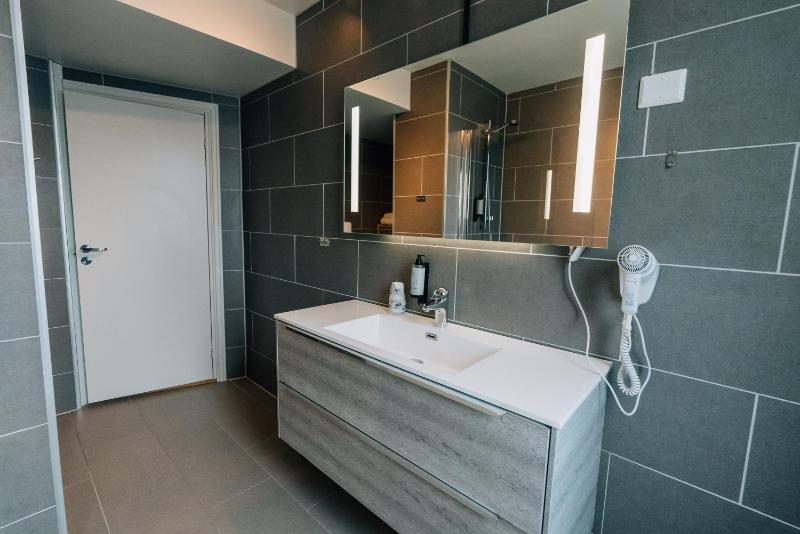 Superior Double Room image 4