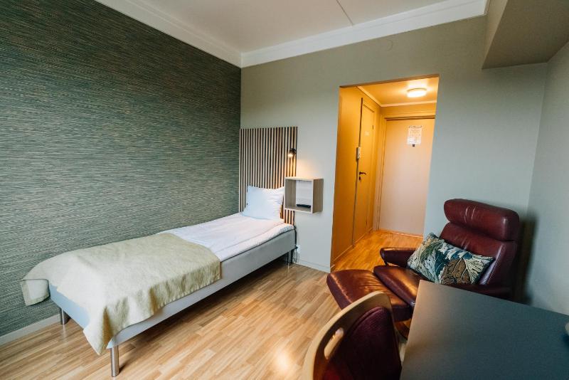 Standard Single Room image 3