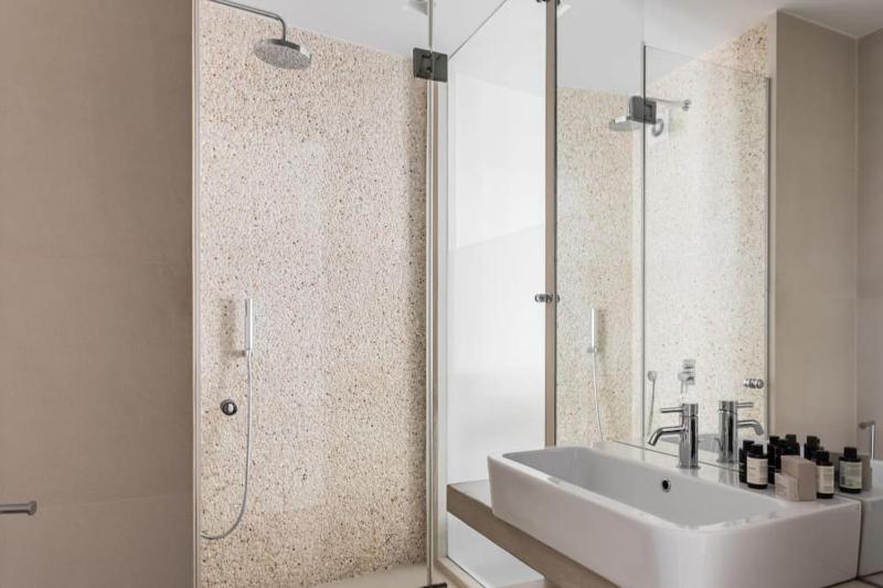 Contemporary Bliss 2BR Apartment in Athens by UPSTREET - image 7