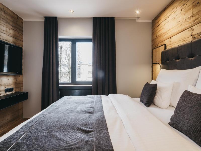 Standard Room image 3
