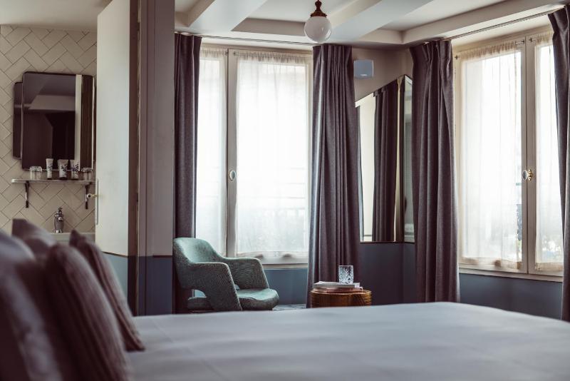 Classic Double or Twin Room image 3