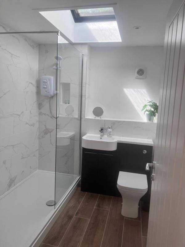 Twin Room image 1