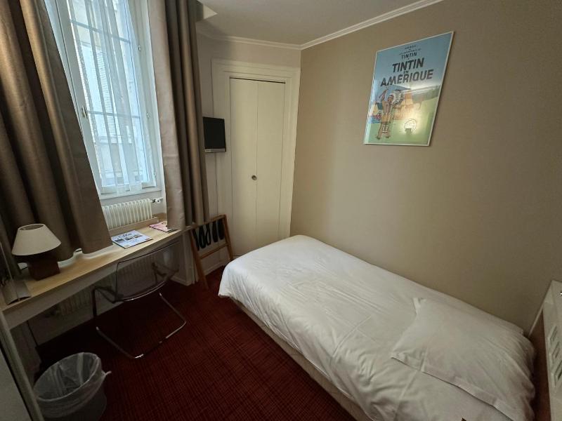 Single Room - Bed 90cm image 1