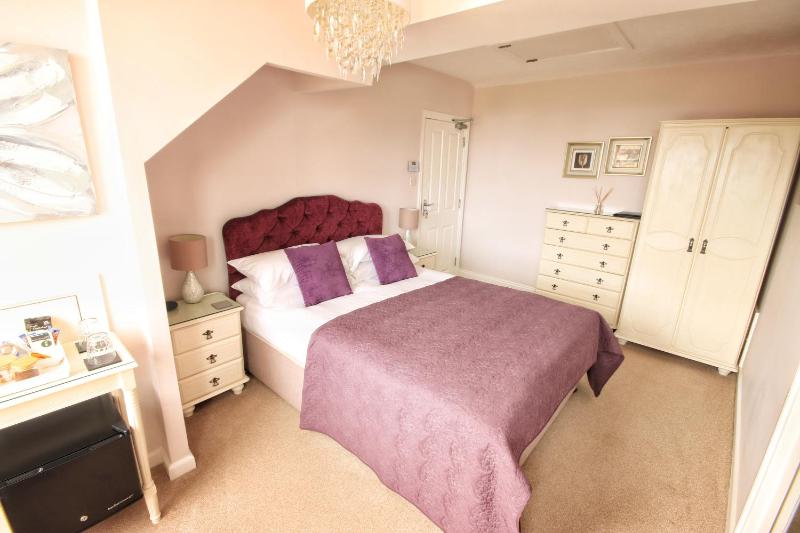 Superior Double Room with Sea View image 1