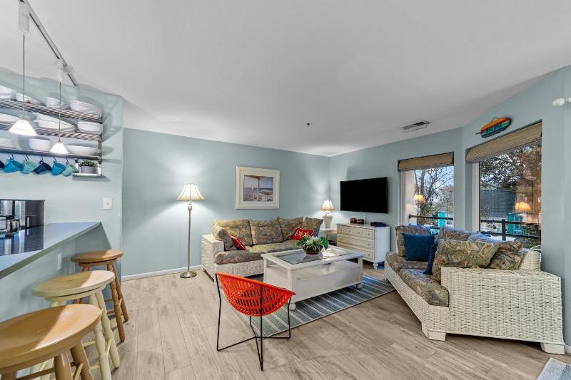 Linda's Beach Shack at the Playa Rana - Pool - 2 blocks from the beach and boardwalk! - image 17