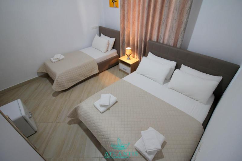 Standard Triple Room image 1