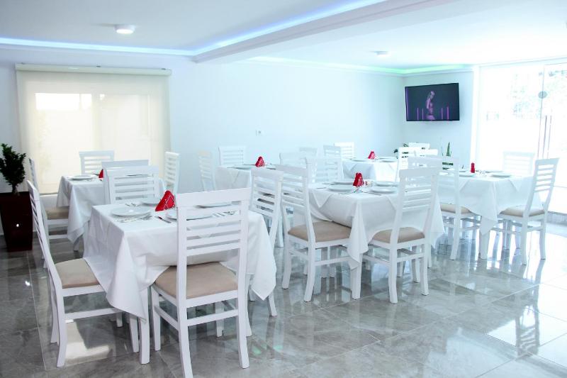 Atlantis Hotel & Apartments - image 14