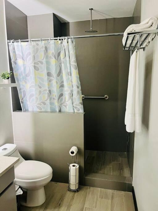 Elegante y acogedor apartamento en el corazón de San Salvador - image 6