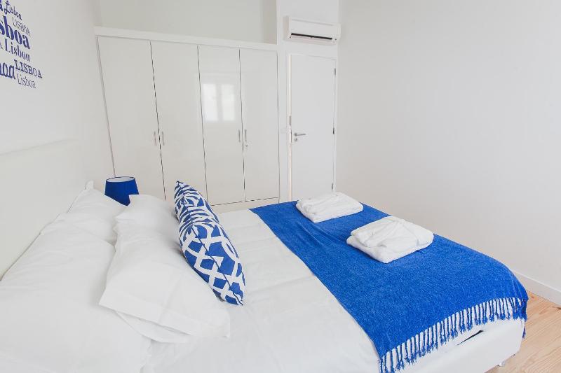 Two-Bedroom Apartment (6 Adults) image 3