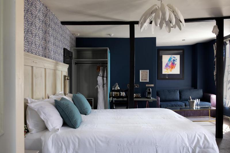 Suite image 3