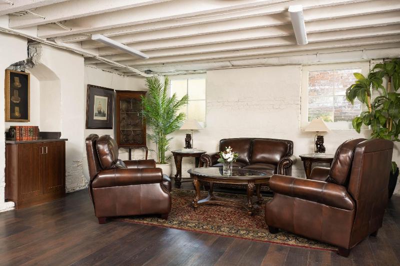 The Jasmine House - image 5