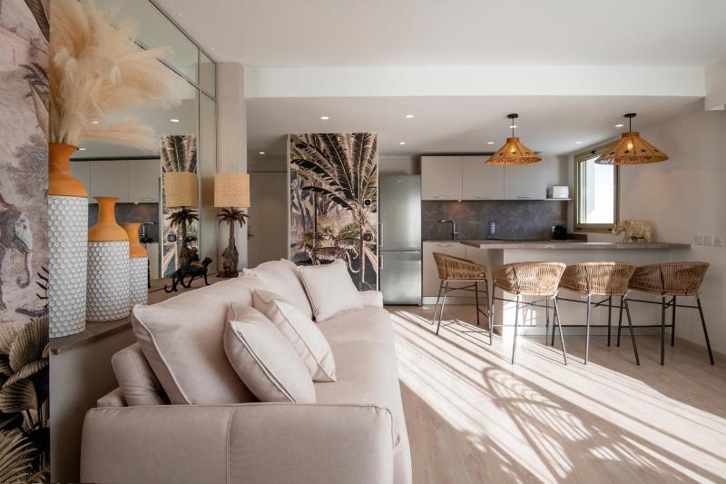 Résidence Hôtelière Chambord au coeur de Menton - entièrement rénovée - image 35