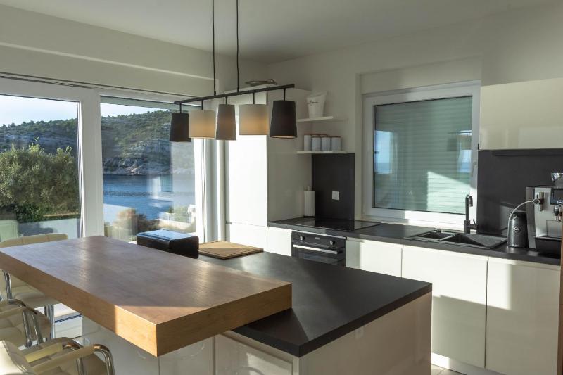 Villa Esquel - Beachfront heated pool - image 27