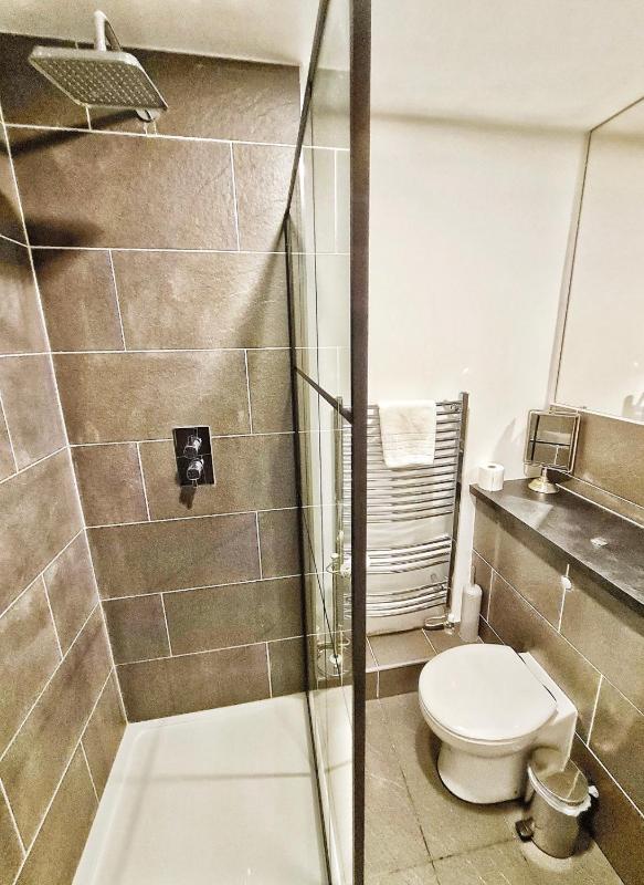 Double or Twin Room with Garden View image 4