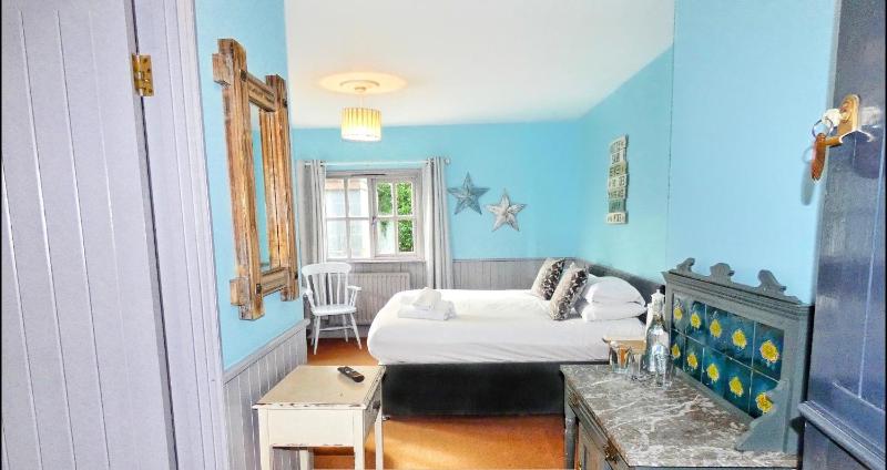 Comfort Family Room image 1