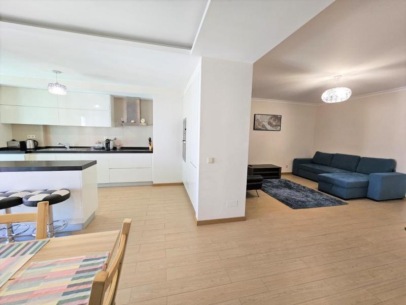 Rocha Prime Center Garage Flat - image 14