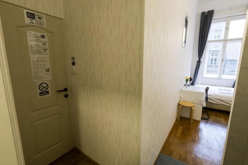 Pest-Port Apartment-ROOM 5 - image 15