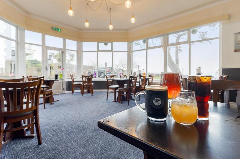 Babbacombe Royal Hotel and Carvery - image 3