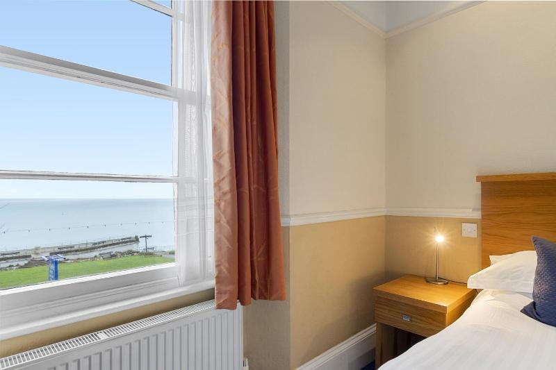 Babbacombe Royal Hotel and Carvery - image 25