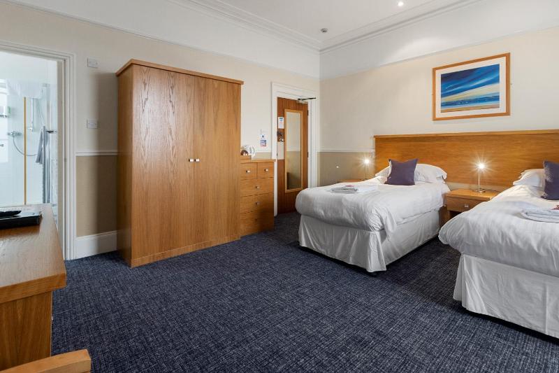 Babbacombe Royal Hotel and Carvery - image 13