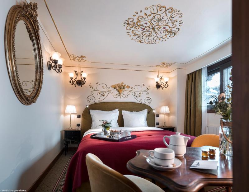 Double Room, No view, No balcony image 3