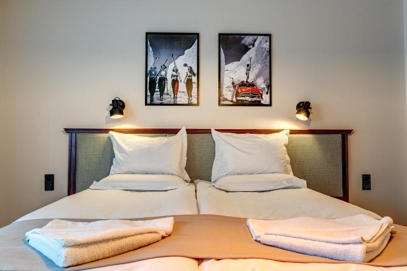 Two-Bedroom Apartment with Fireplace image 4