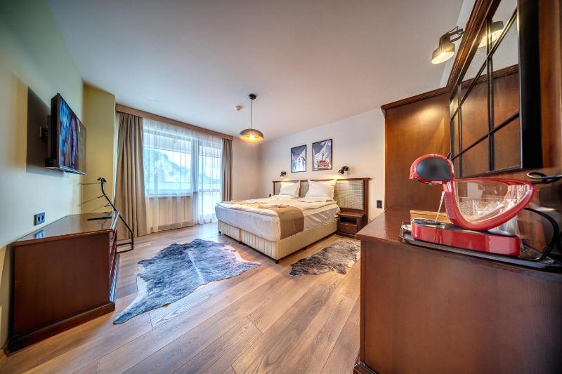 Double Room image 3