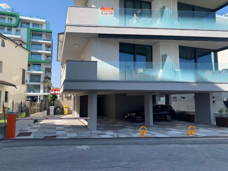 Suite Serenissima bilocale con terrazzo frontemare - Agenzia Cocal - image 7