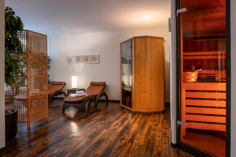 Superior Twin Room image 2