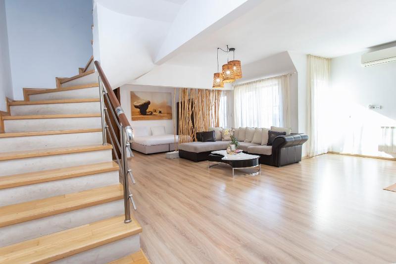 Duplex Four-Bedroom Apartment image 3