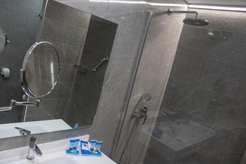 Suite image 3
