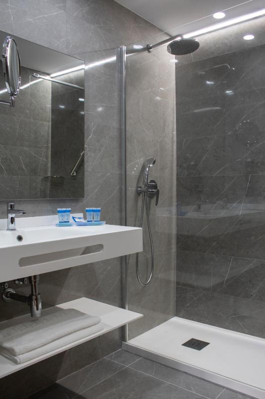 Suite image 4