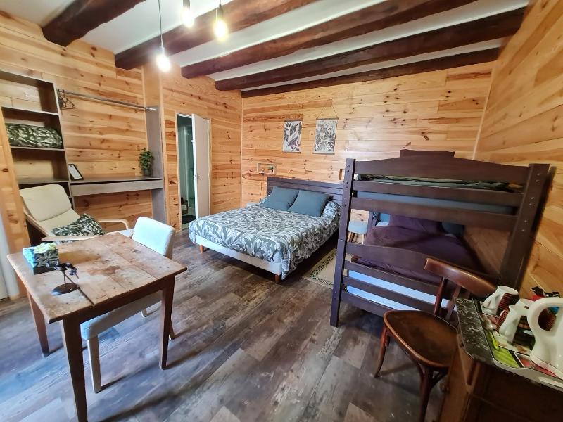 Family Room image 1