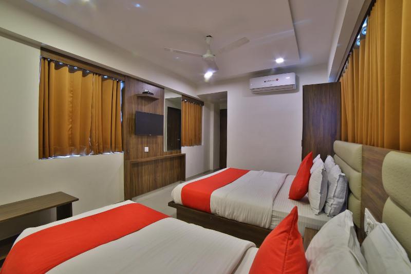 Hotel Sunstar Inn - image 11