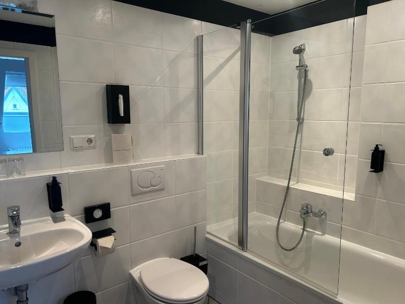 Superior Quadruple Room image 2