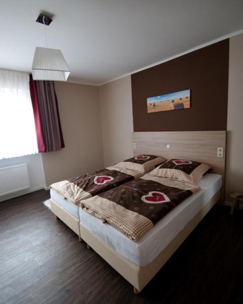 Double Room image 4