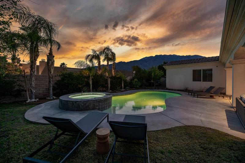 Paradise Palms With Private Pool And Spa - image 12