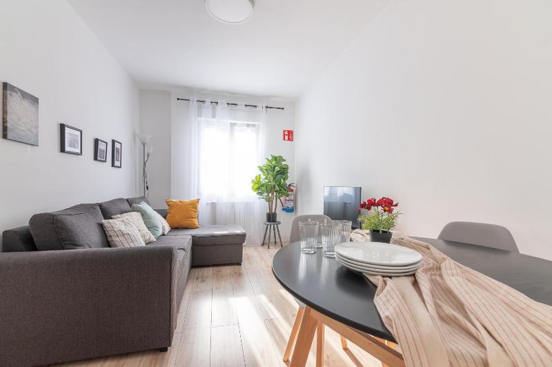 Tetuan street apartment Images