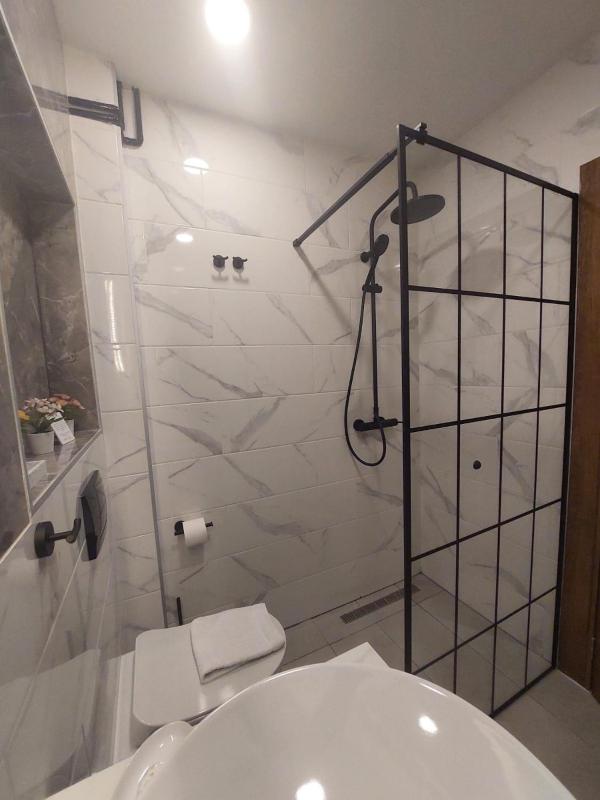 Standard Triple Room image 4