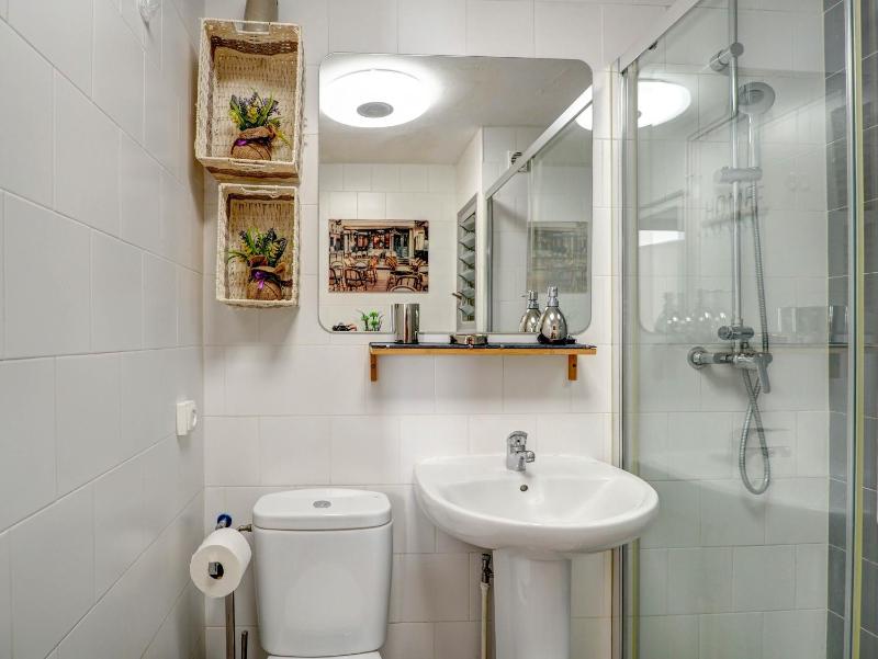 Espalter White by Hello Homes Sitges - image 22