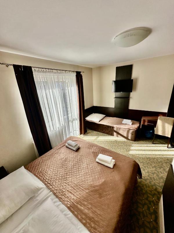Triple Room image 3