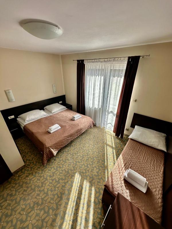 Triple Room image 4