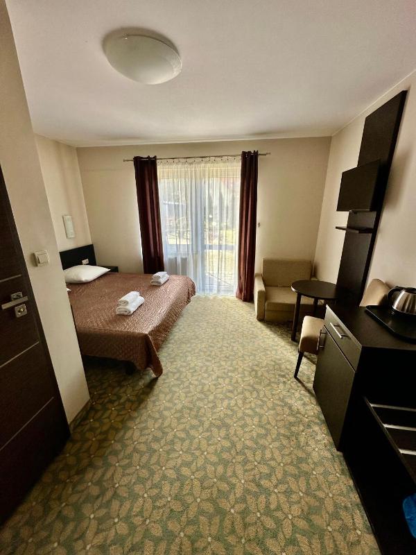Double Room image 2