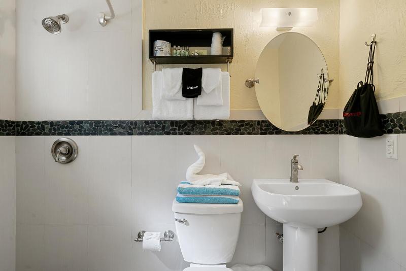 King Room image 2