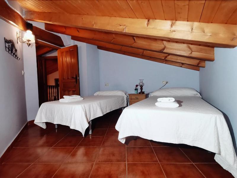 Quadruple Room image 3