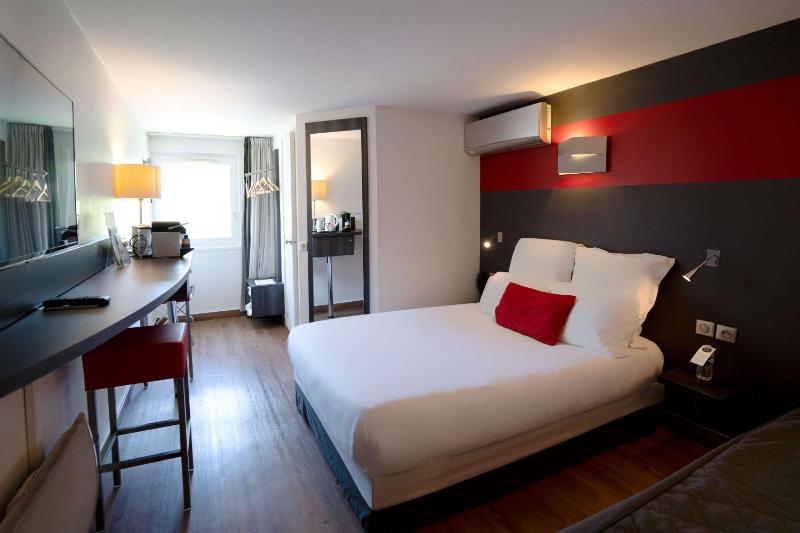 Premium Double Room image 1