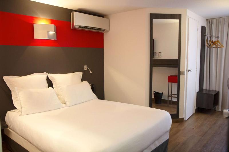 Superior Single Room image 1
