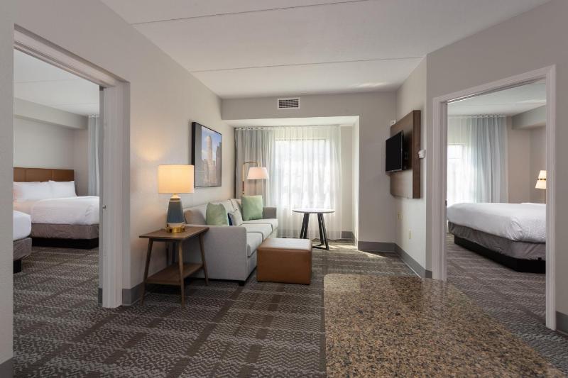 Two-Bedroom Suite image 2
