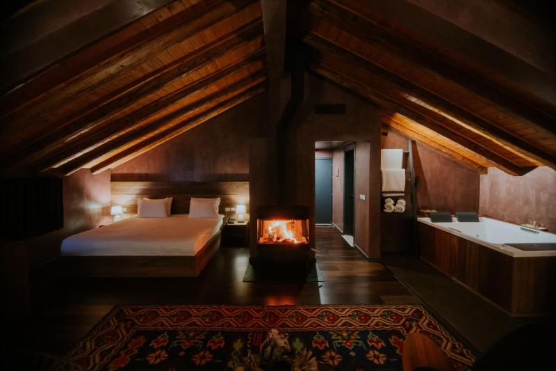 Executive Suite image 1
